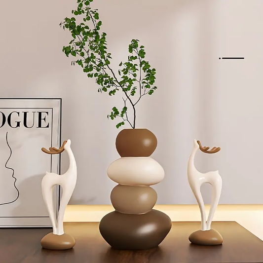 Creative Deer and Stacked Stone Vase Set, Suitable for Living Room, Dining Area, and TV Cabinet etc. The vase cannot hold water and can only be used with artificial flowers
